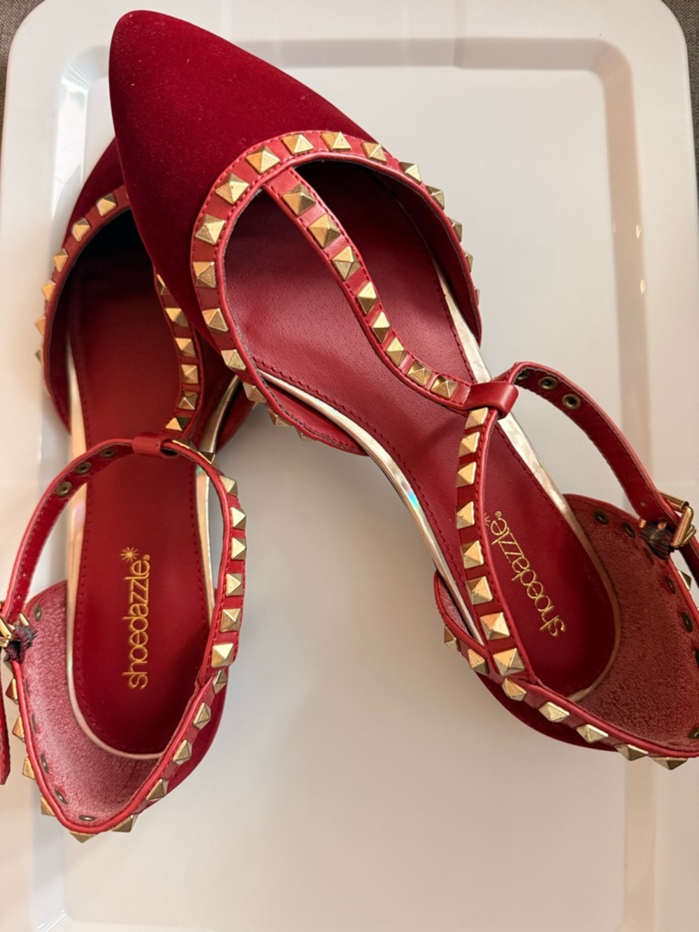 ❤️ NWT Gold studded Red sandals ❤️